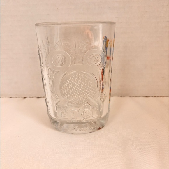 McDonald’s Disney collectable glass - Picture 5 of 8